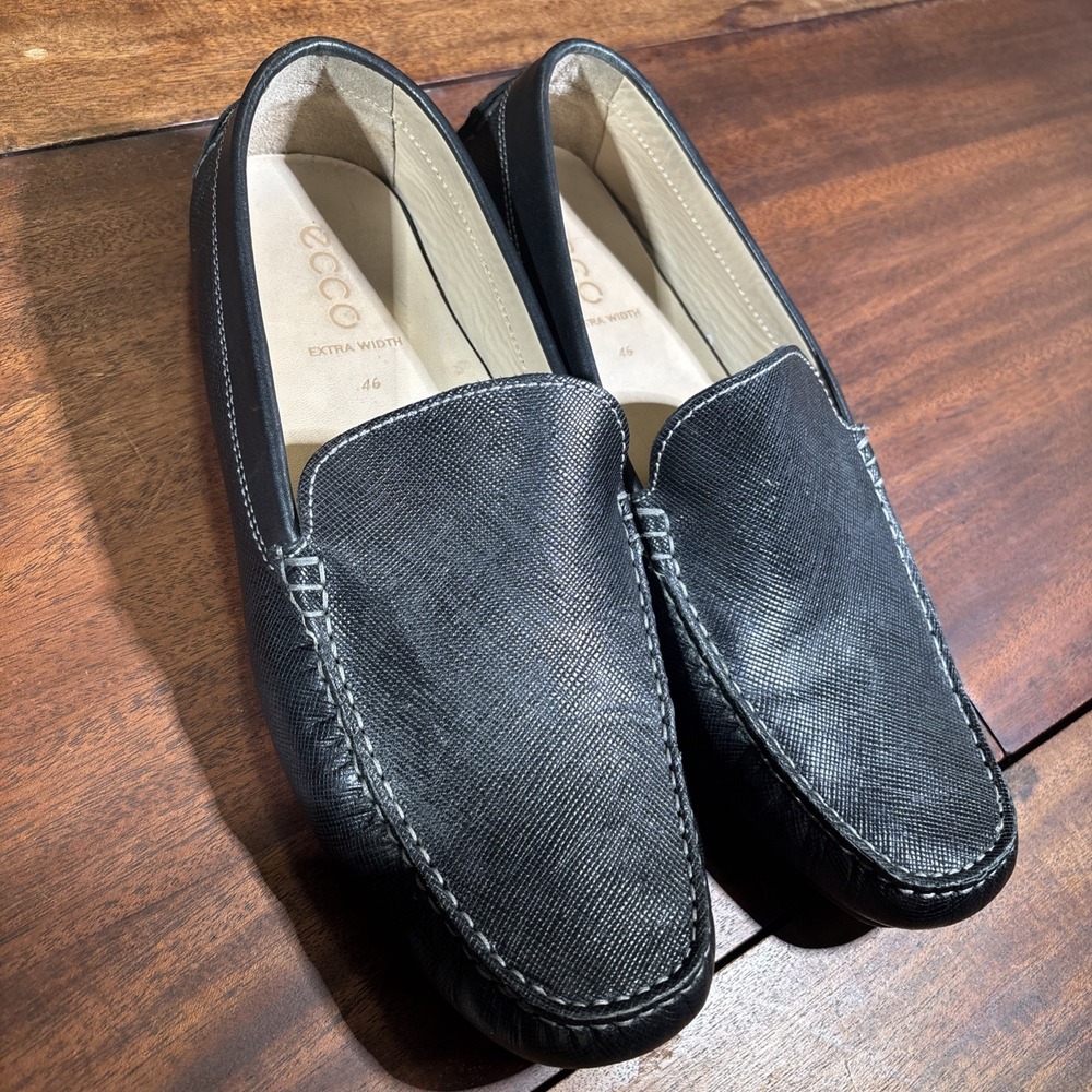 Ecco Classic Moc 2.0 Driving Shoes Men's 12/46 Black Leather Slip On Loafers
